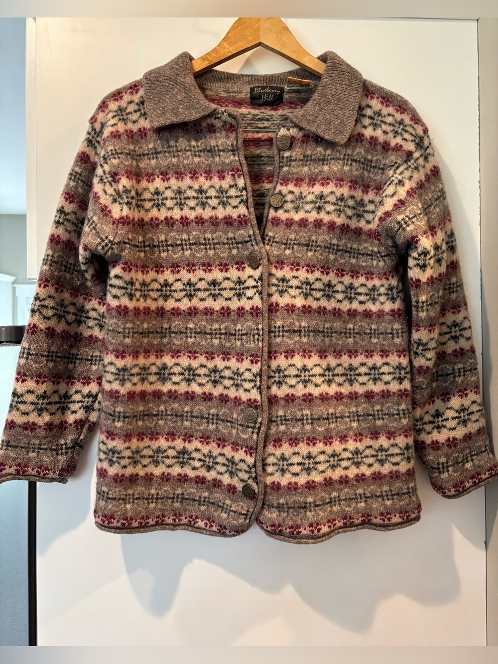 Vintage Blueberry Hill patterned wool cardigan sweater size M !